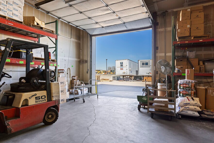 More Photos Of 1704 W 2550 S, Ogden Showroom For Lease