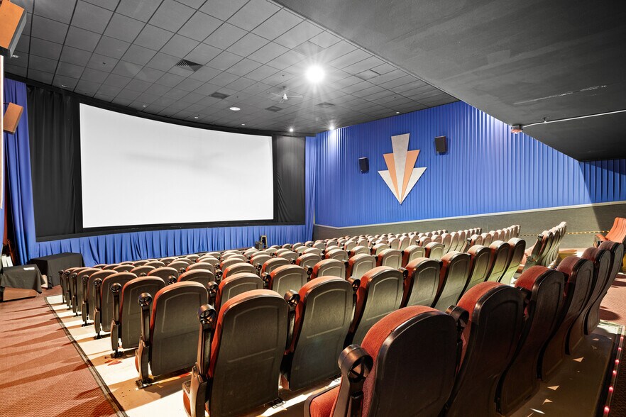 More Photos Of 150 W 2nd St, Casper Restaurant For Sale