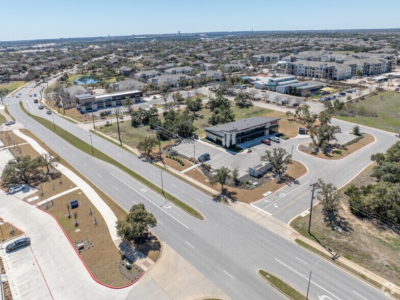 More Photos Of 901 N Vista Ridge Blvd, Cedar Park General Retail For Sale