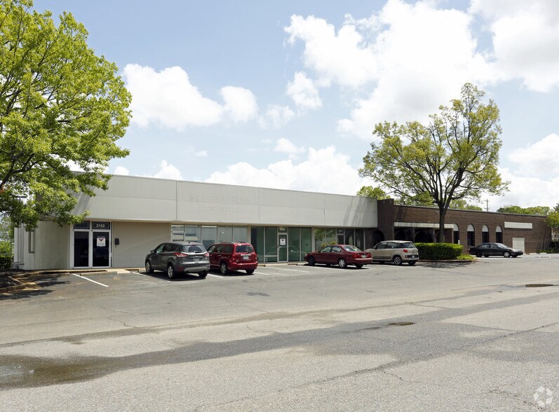 More Photos Of 1100-1108 E Brooks Rd, Memphis Freestanding For Lease