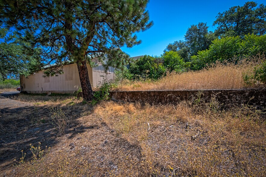 More Photos Of 4016 Shasta Dam Blvd, Shasta Lake Freestanding For Sale