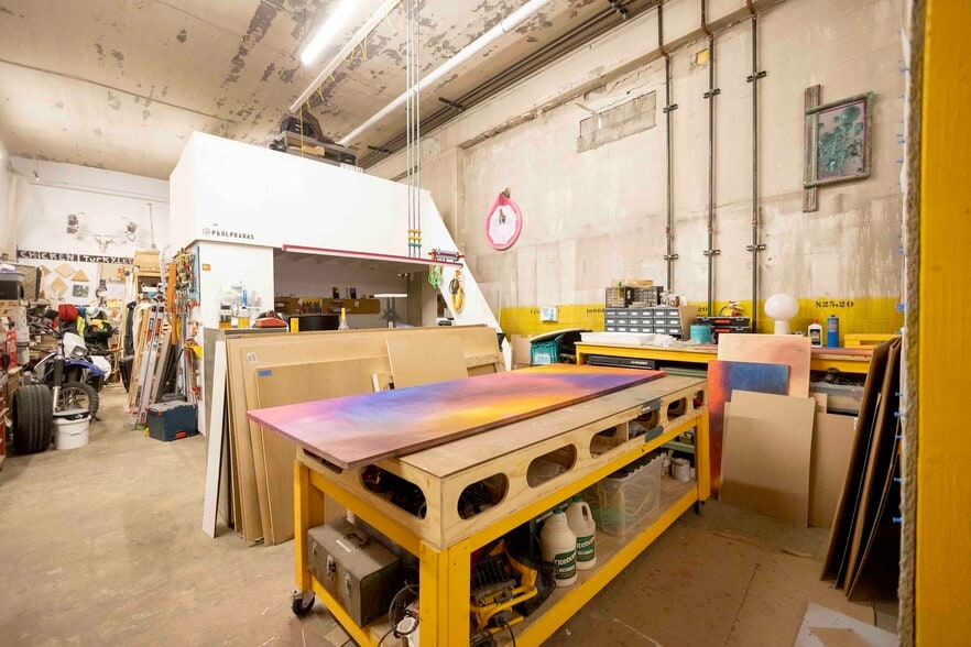 More Photos Of 556-560 Custer St, Detroit Manufacturing For Sale
