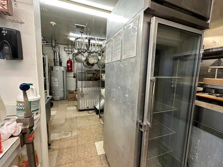 More Photos Of 194 Main St, Amesbury Restaurant For Sale