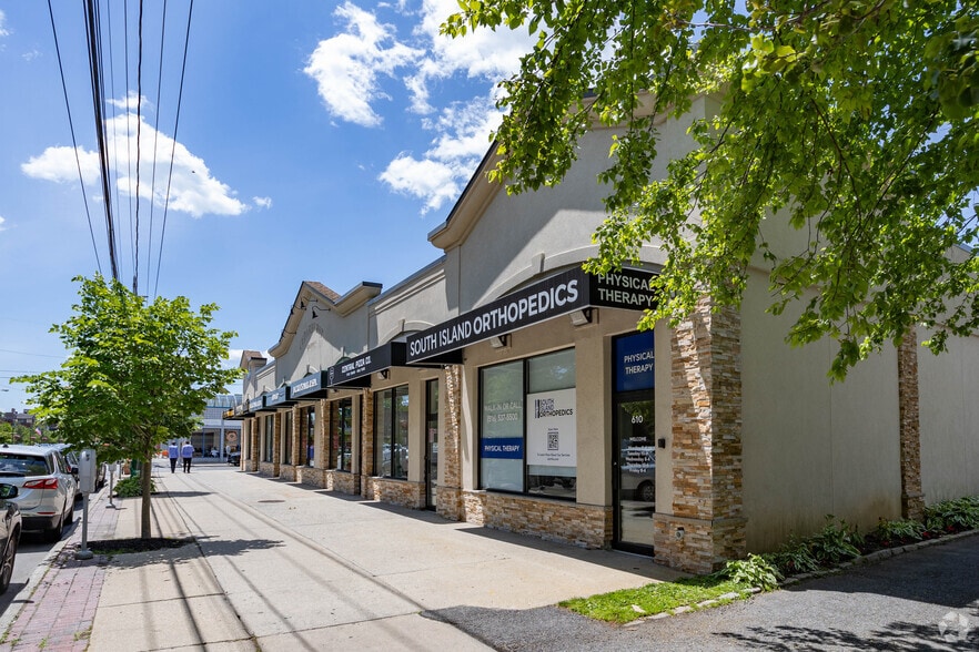 More Photos Of 600-610 Central Ave, Cedarhurst General Retail For Lease