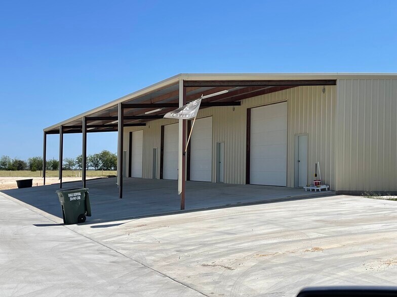 More Photos Of 2633 Howard Loop, Salado Unknown For Lease