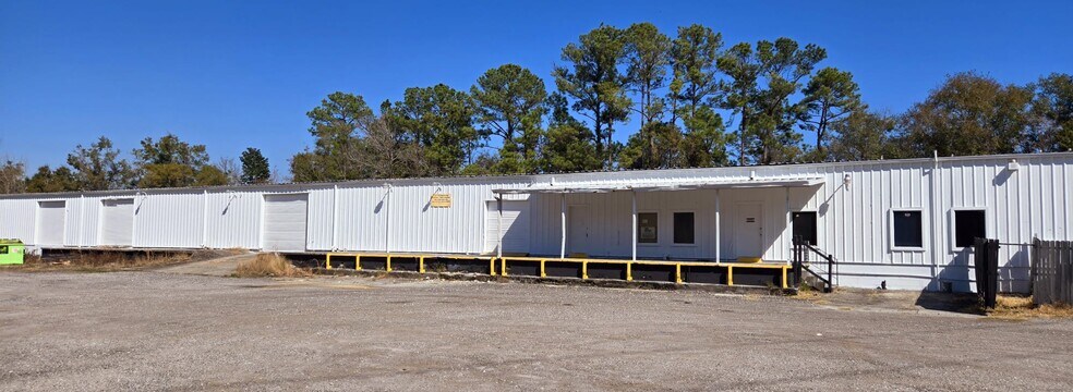 Primary Photo Of 479 Zoo Pky, Jacksonville Warehouse For Sale