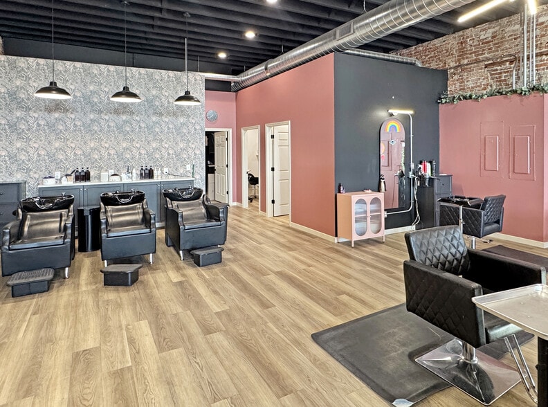 More Photos Of 206 Lafayette St, Washington General Retail For Sale