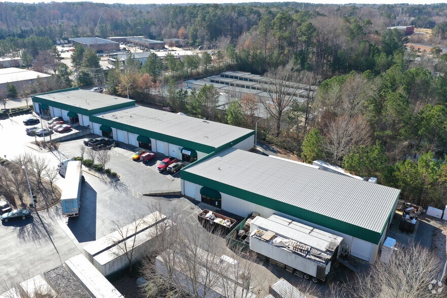More Photos Of 1900 AL Boat Dr, Raleigh Flex For Lease