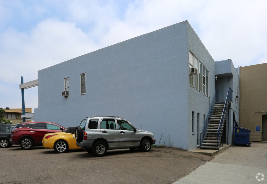 More Photos Of 2731-2733 Shelter Island Dr, San Diego Freestanding For Lease