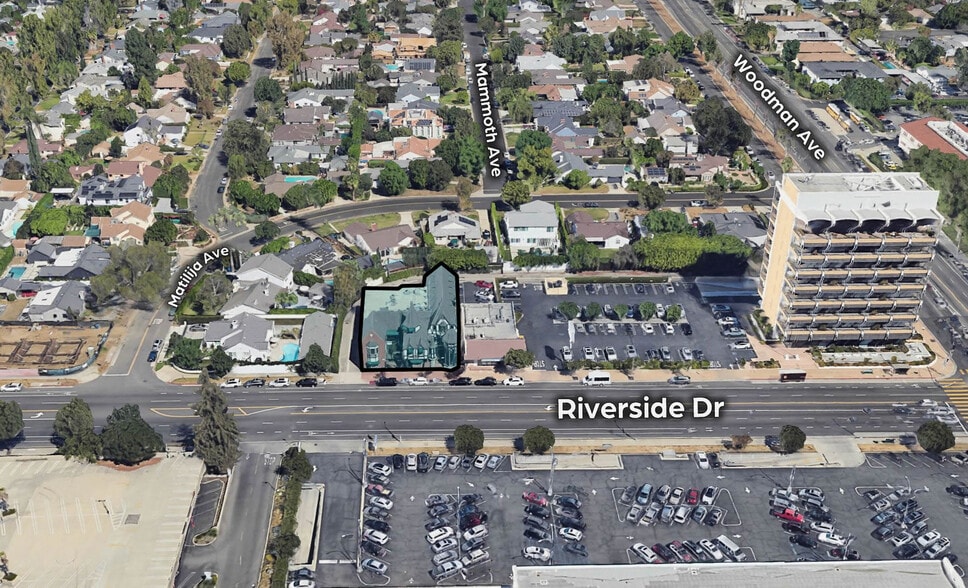 More Photos Of 13743-13749 Riverside Dr, Sherman Oaks Office For Lease
