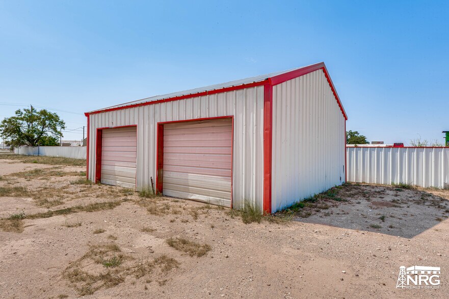 More Photos Of 1591 S US Highway 385, Andrews Warehouse For Lease