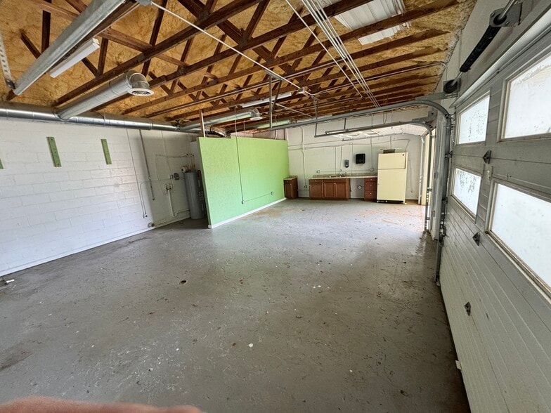 More Photos Of 401 Bankhead Hwy, Carrollton Office For Lease