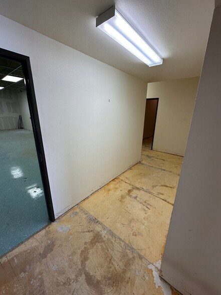 More Photos Of 321 Limestone Ter, Jarrell Medical For Lease