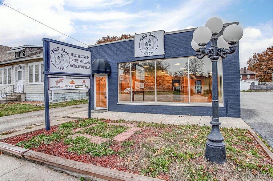 More Photos Of 2721 Madison Ave, Granite City General Retail For Sale