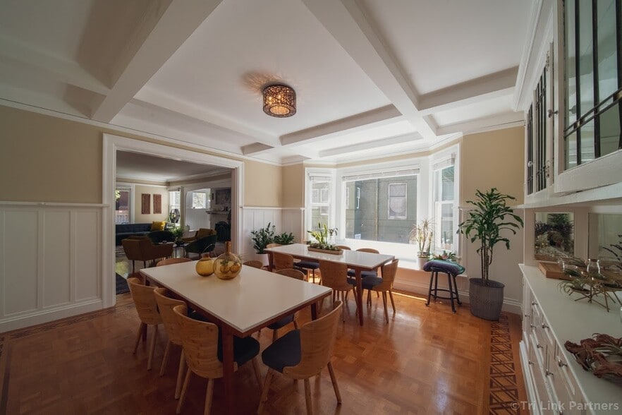 More Photos Of 435 Vernon St, Oakland Specialty For Sale