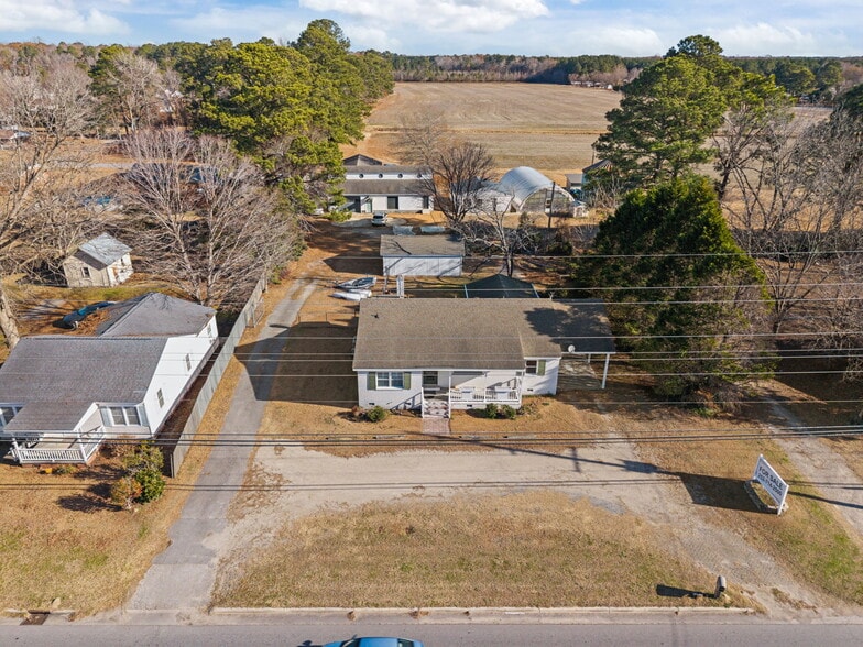 More Photos Of 2034 W 5th St, Washington Showroom For Sale