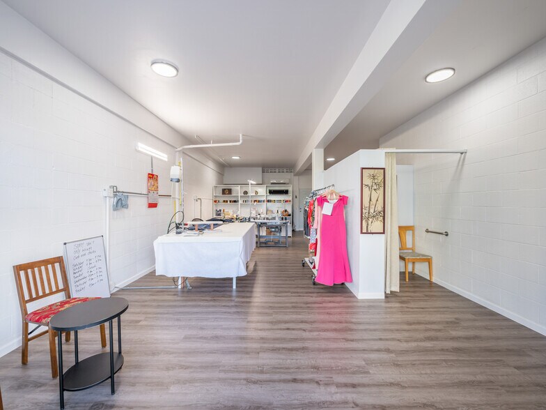 More Photos Of 54 Maluniu Ave, Kailua Apartments For Sale