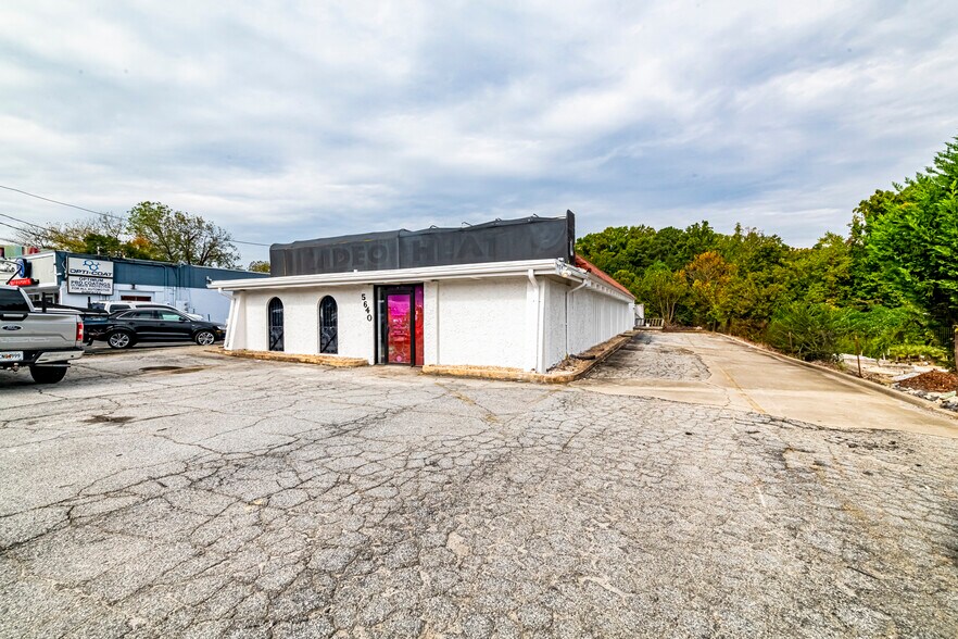 More Photos Of 5640 Peachtree Industrial Blvd, Chamblee Freestanding For Lease