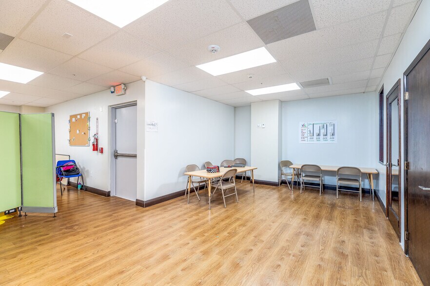 More Photos Of 25 SW 9th St, Miami Office Residential For Sale