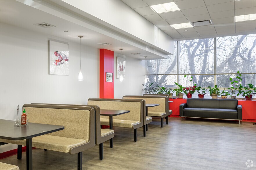 More Photos Of 1025 Westchester Ave, White Plains Office For Lease