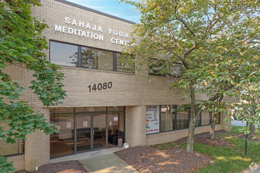 More Photos Of 14080 Sullyfield Cir, Chantilly Flex For Lease