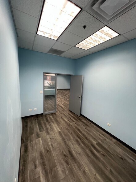 More Photos Of 215 Remington Blvd, Bolingbrook Medical For Lease
