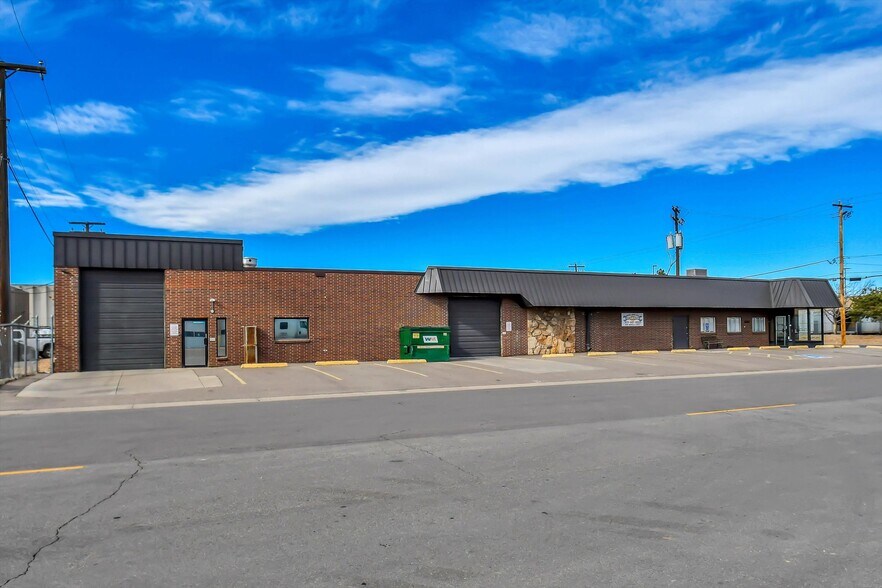 More Photos Of 4995 Monaco St, Commerce City Manufacturing For Sale