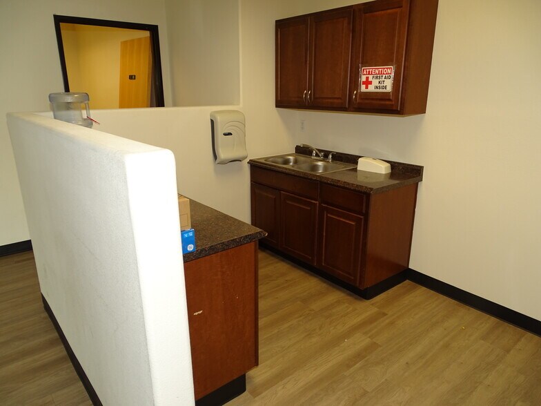 More Photos Of 750 Coronado Center Dr, Henderson Medical For Lease