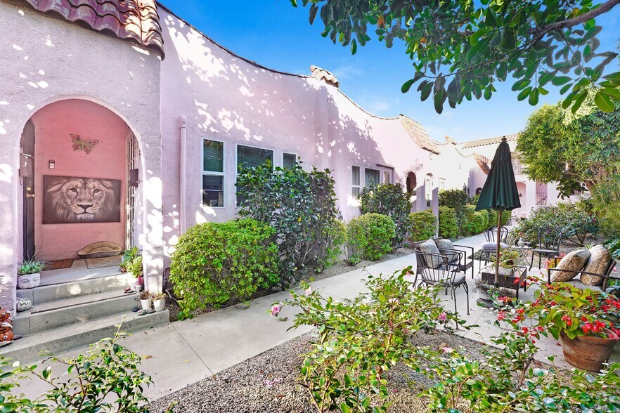 More Photos Of 846-848 N Sycamore Ave, Los Angeles Apartments For Sale