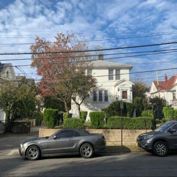 More Photos Of 46 N Fulton Ave, Mount Vernon Apartments For Sale