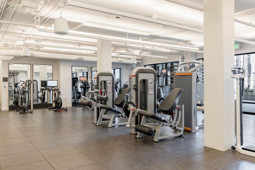 More Photos Of 2025 Fulton Pl, Reston Multifamily For Sale