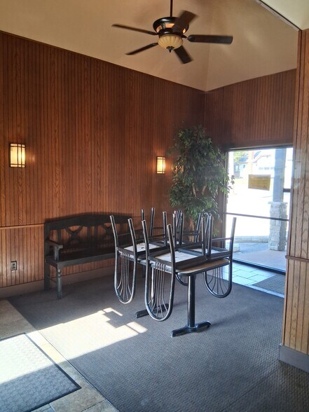 More Photos Of 605 S 10th St, Burlington General Retail For Sale