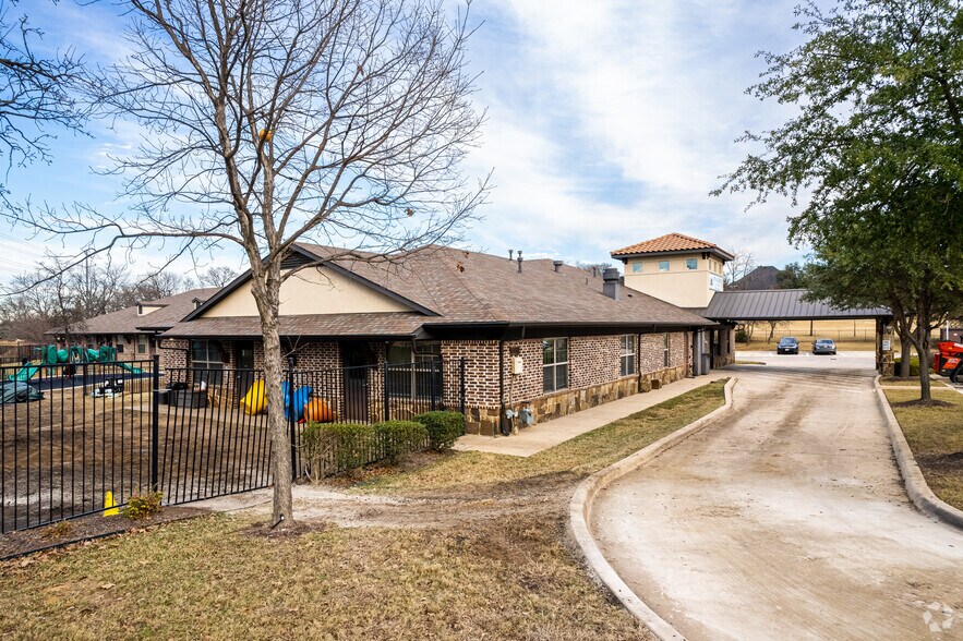 More Photos Of 1358 Robinson Rd, Denton Daycare Center For Sale