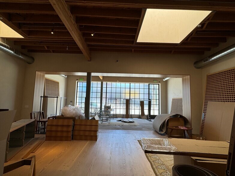 More Photos Of 8371-8373 Melrose Ave, West Hollywood Storefront For Lease