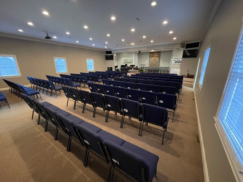 More Photos Of 1945 Old Earnhardt Rd, Kannapolis Religious Facility For Sale