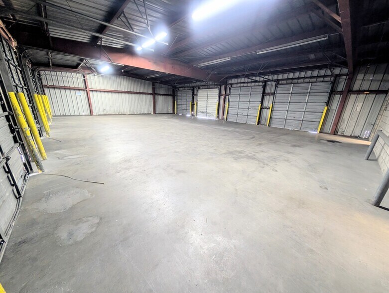 More Photos Of 501 Main, Gas Specialty For Sale