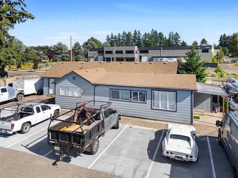 More Photos Of 19935 SW Cipole Rd, Sherwood Industrial For Lease