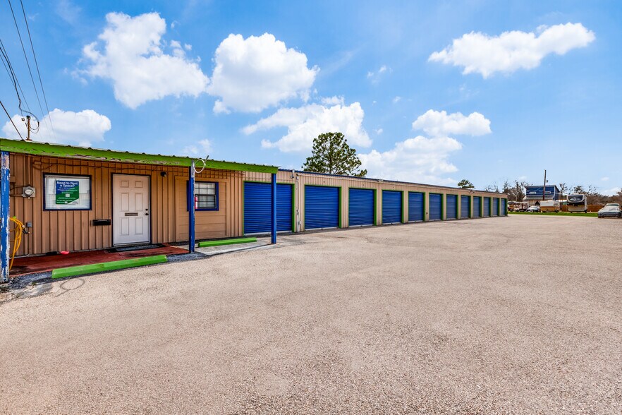 More Photos Of 2515 E Bayshore Dr, San Leon Self Storage For Sale