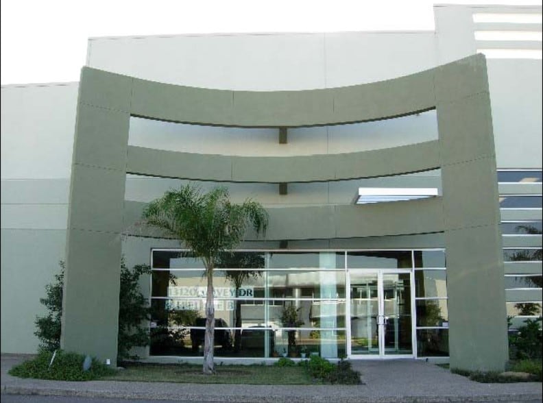 More Photos Of 13120 Spivey Dr, Laredo Warehouse For Lease