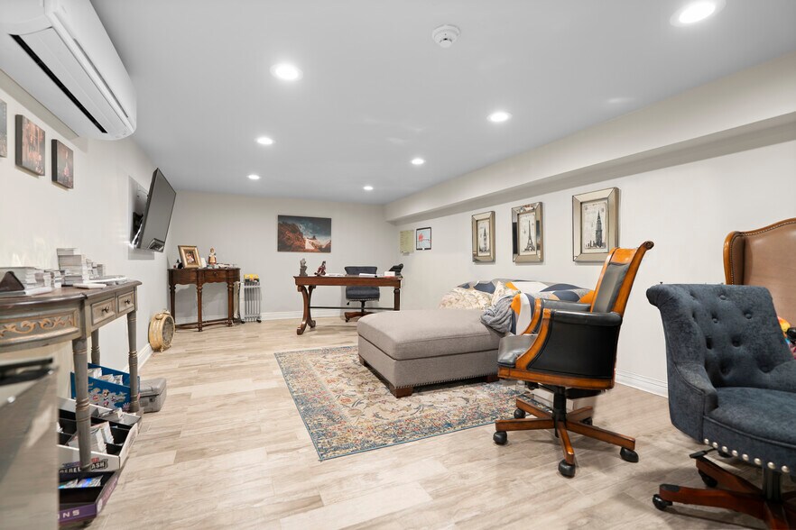 More Photos Of 656-660 Bloomfield Ave, Verona Storefront Retail Residential For Lease