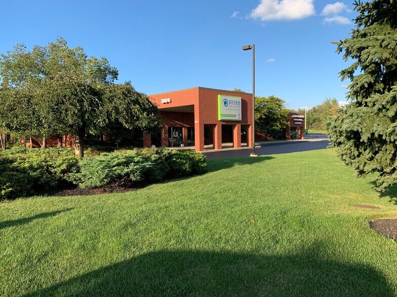 More Photos Of 301-303 Sterling Dr, Orchard Park Medical For Lease