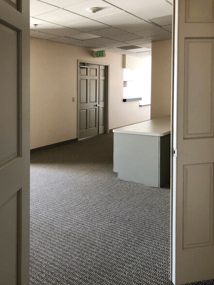 More Photos Of 2284-2298 County Line Rd, Algonquin Medical For Lease