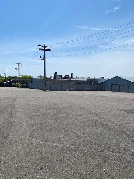More Photos Of 141 North Ave, Bridgeport Manufacturing For Lease