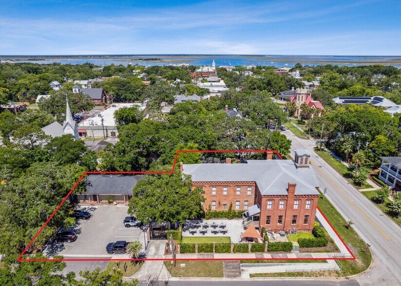 More Photos Of 914 Atlantic Ave, Fernandina Beach Hotel For Sale