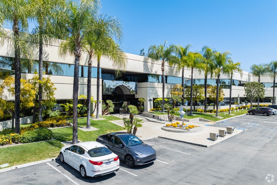 More Photos Of 605 E Huntington Dr, Monrovia Office For Lease