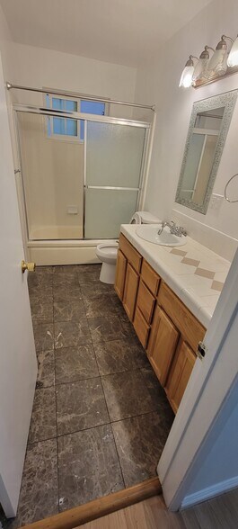 More Photos Of 1814 Grismer Ave, Burbank Apartments For Sale