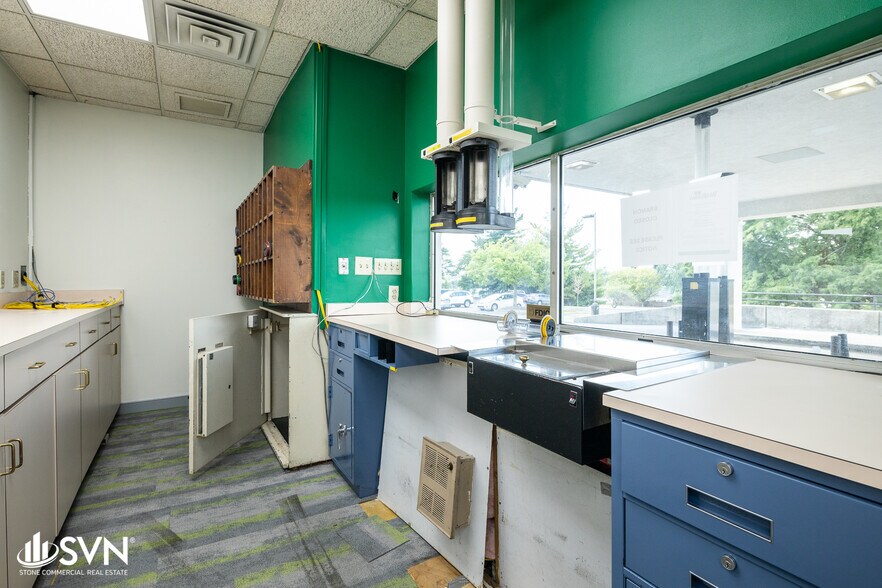 More Photos Of 100 Edwards Ave, Georgetown Office For Lease