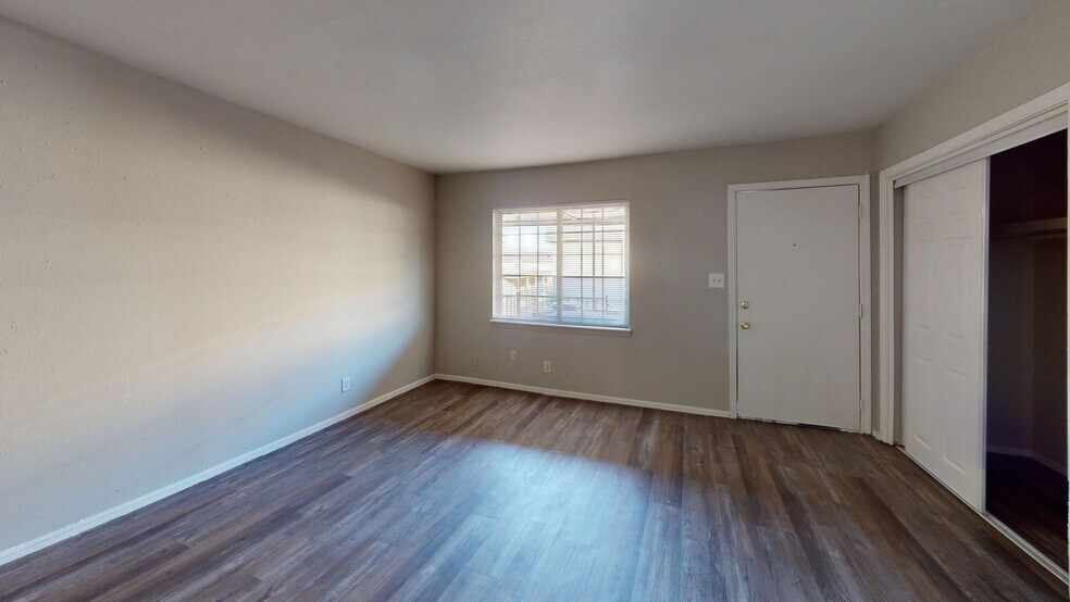 More Photos Of 1713 S Memorial Dr, Tulsa Apartments For Sale