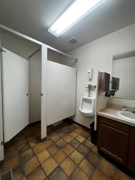 More Photos Of 24659 Grass Lake rd, Antioch Office For Sale