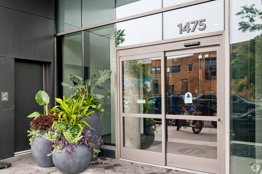 More Photos Of 1475 N Kingsbury St, Chicago Apartments For Lease